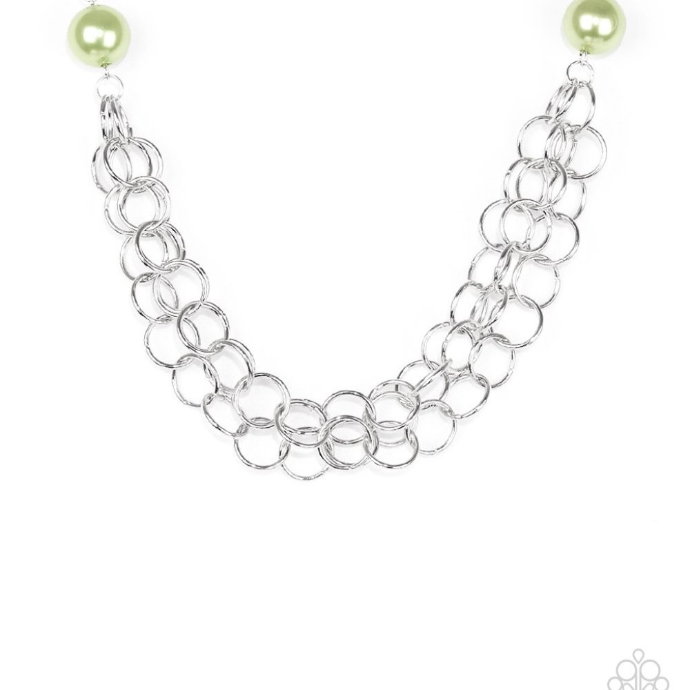 Daring Diva Green Necklace